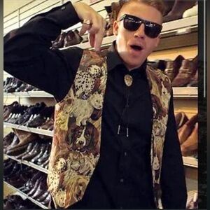 Vintage 90s Dog Tapestry Vest Macklemore Thrift Shop Video Size M/L